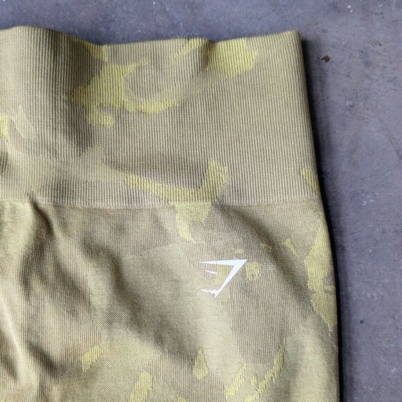 Gymshark Adapt Camo Seamless Sports Bra and Leggings Set Green small - Picture 7 of 9